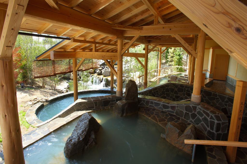 Iizaka Hotel Juraku Fukushima  Eksteriør billede