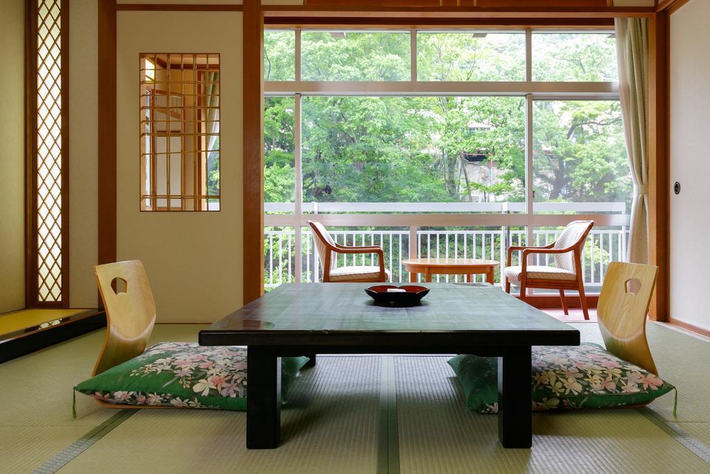 Iizaka Hotel Juraku Fukushima  Eksteriør billede