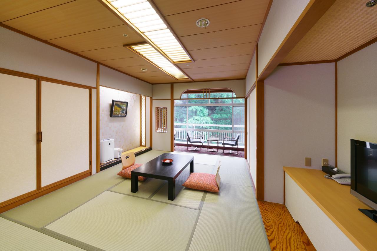 Iizaka Hotel Juraku Fukushima  Eksteriør billede