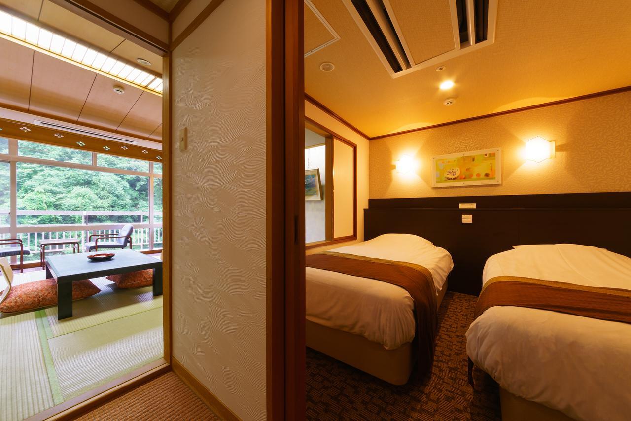 Iizaka Hotel Juraku Fukushima  Eksteriør billede
