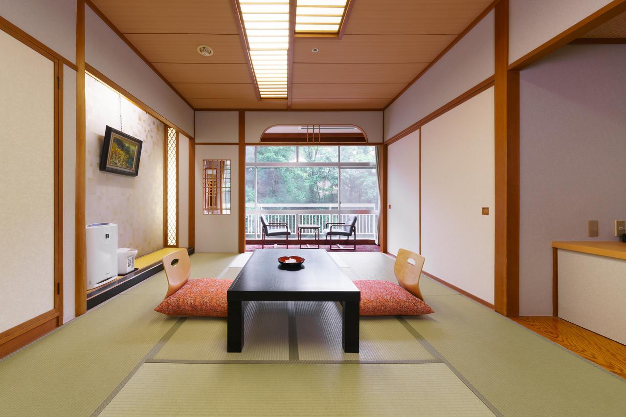 Iizaka Hotel Juraku Fukushima  Eksteriør billede